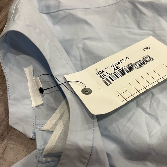 Designer blouse 🩵 - Picture 3 of 6